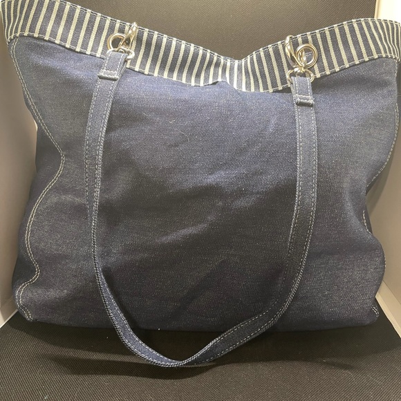 Blue Denim Tote Purse Bag Patchwork Flower Accent Silver Cross - Picture 7 of 7